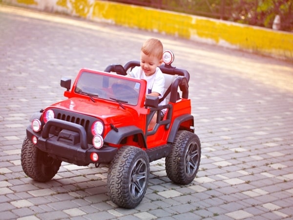 Детски електрически коли и мотори