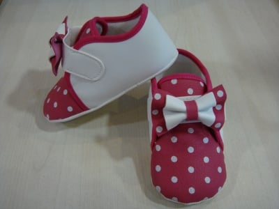 Бебешки обувки с панделка- цвят:циклама