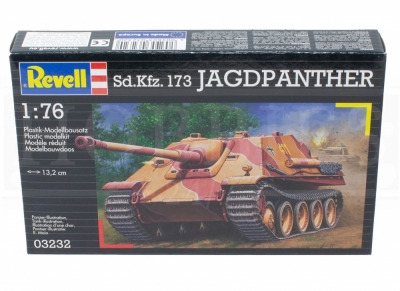Модел за сглобяване, Revell, Sd.Kfz.173 Jagdpanther, 168 части