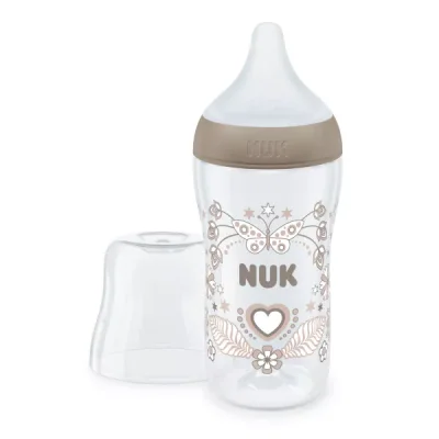 NUK Perfect Match Шише РР 260мл. със силиконов биберон за хранене M, 3+ мес. Сърце
