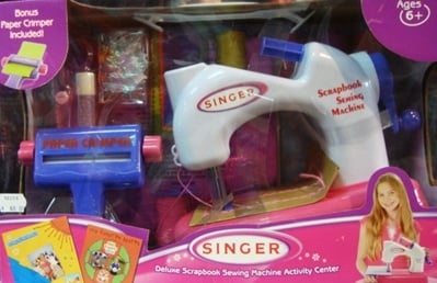 Детска играчка шевна машина Singer 6г+