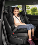 Britax Römer KIDFIX M i-Size - дете използва столчето