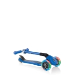 Globber Junior тротинетка в сгънато състояние