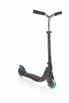 GLOBBER FLOW 125 LIGHTS BLACK странична снимка
