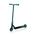 GLOBBER GS 720 - тротинетка за трикове в действие