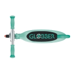Детайл на платформата на тротинетка GLOBBER FLOW FOLDABLE JUNIOR