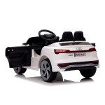 Ел.джип Audi SQ8 бял