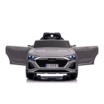 Ел.джип Audi SQ8 сив