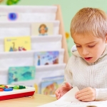 Детска Етажерка за Книги Дърво GINGER HOME, 6 Рафта, Монтесори 64x30x79 см