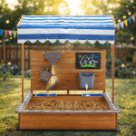 Детски Дървен Пясъчник GINGER HOME с Регулируем Покрив и Аксесоари – Пясъчна Мелница, Писта за Колички, 103x114x110 см