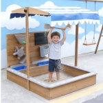 Детски Дървен Пясъчник GINGER HOME с Регулируем Покрив и Аксесоари – Пясъчна Мелница, Писта за Колички, 103x114x110 см