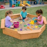 Детски дървен пясъчник GINGER HOME – 8-странен модел с 4 седалки, 134.5×134.5 см