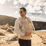 Kinderkraft HUGGY ергономична раница BIZUU dune whisper