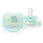 Комплект от 2 броя ортодонтични силиконови залъгалки Philips AVENT Ultra Soft NightTime SCF094/01, светещи в тъмното, в кутия за стерилизиране, plant-based
