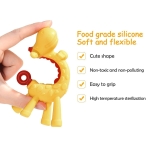 Силиконова чесалка Жираф